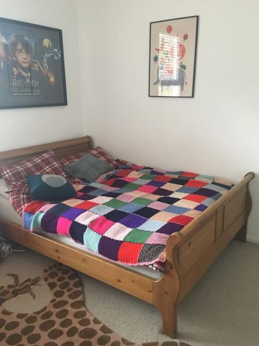 Clapham, 4 Bedroom Family House *