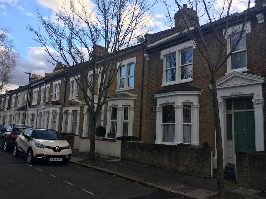 Clapham, 4 Bedroom Family House Casa vacanze Londra
